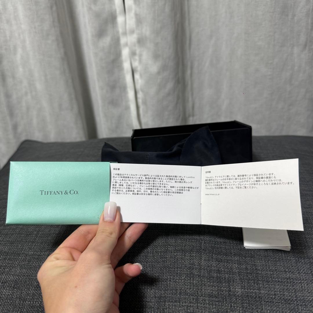 Tiffany & Co. サングラス ブラウン