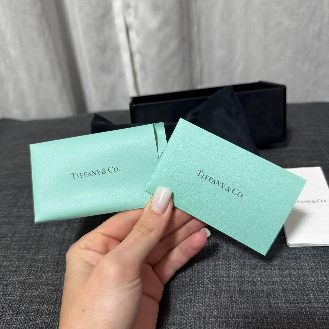 Tiffany & Co. サングラス ブラウン