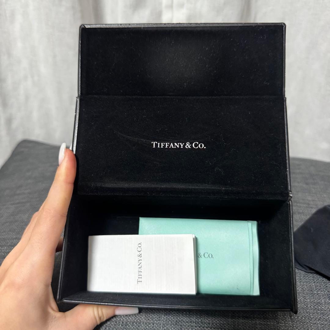 Tiffany & Co. サングラス ブラウン