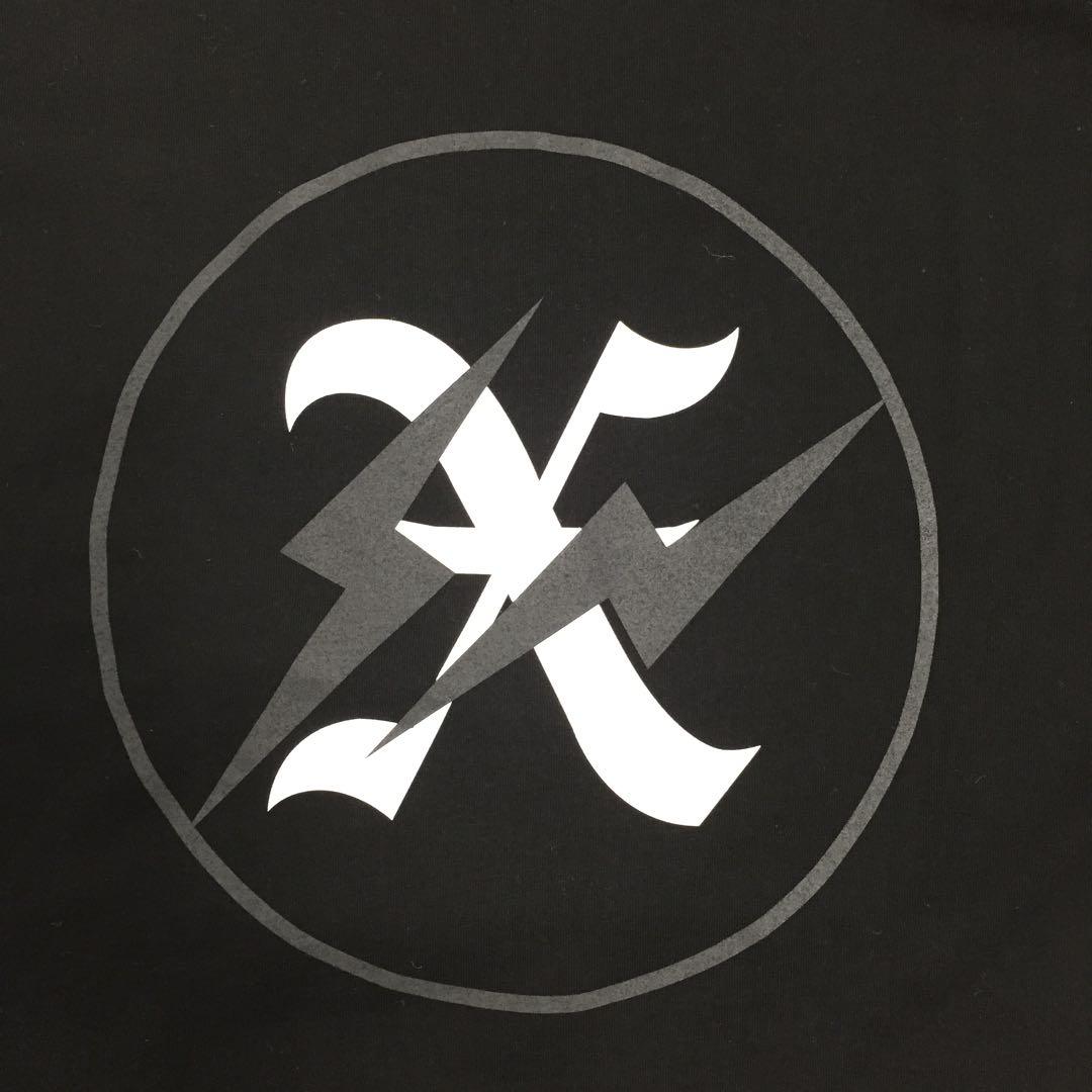 【希少XXL】ゴッドセレクション フラグメント スモールボックスロゴ Tシャツ
