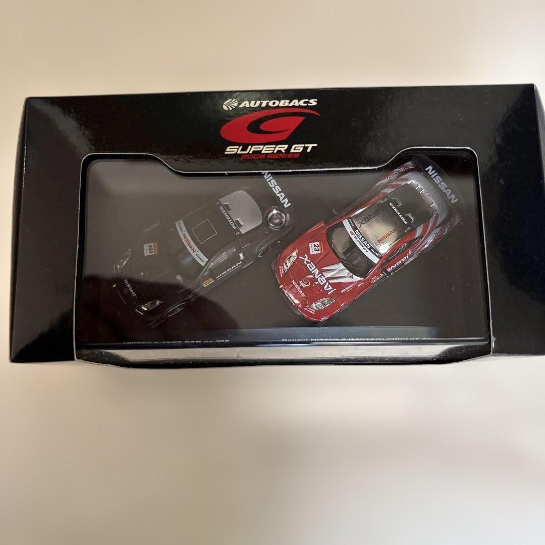 京商　1/64ニスモZテストカー　ザナビイニスモZ2台セットです￼