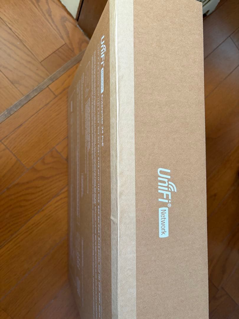 新品 Ubiquiti Unifi Enterprise 24 PoEスイッチ