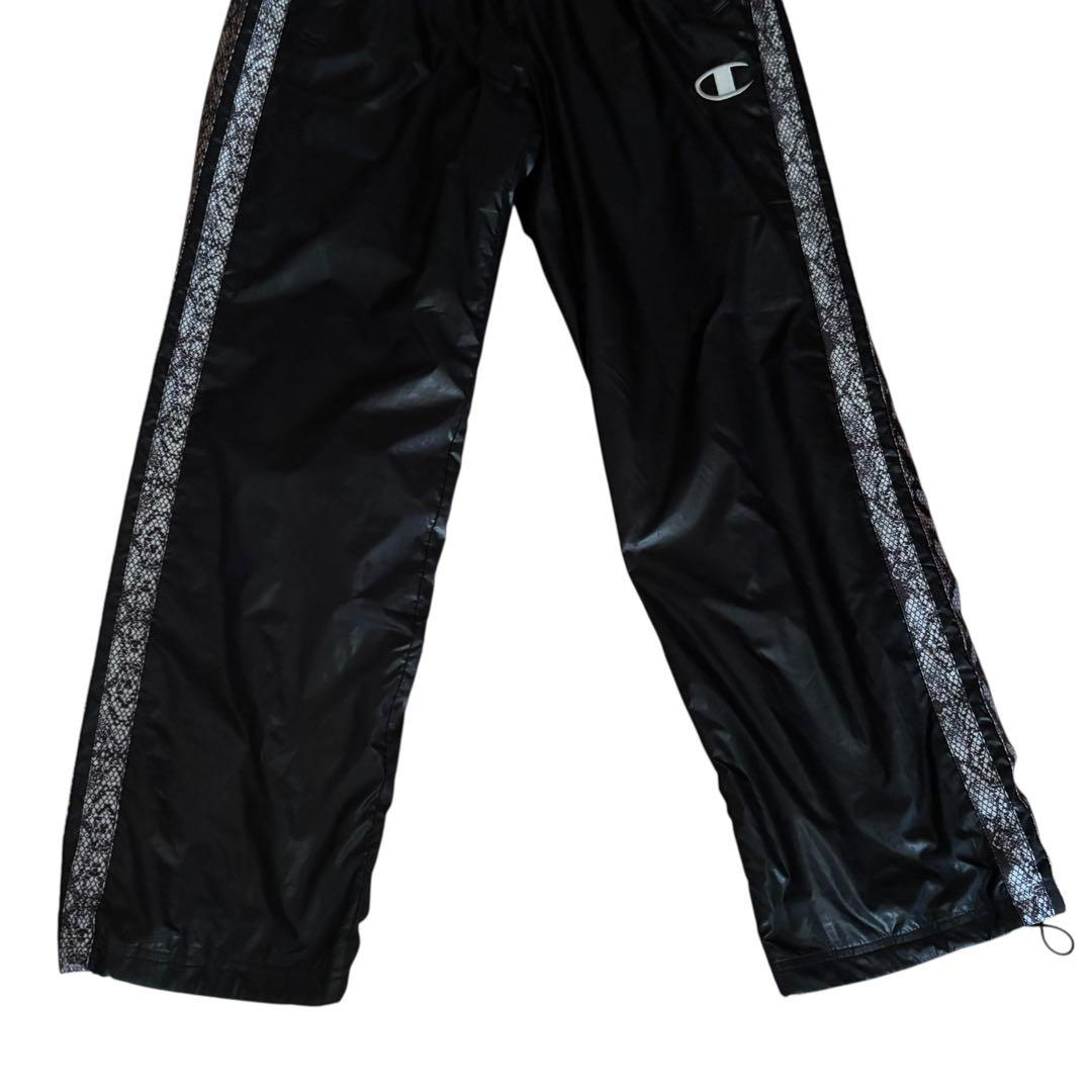 Champion ナイロンセットアップ　H007