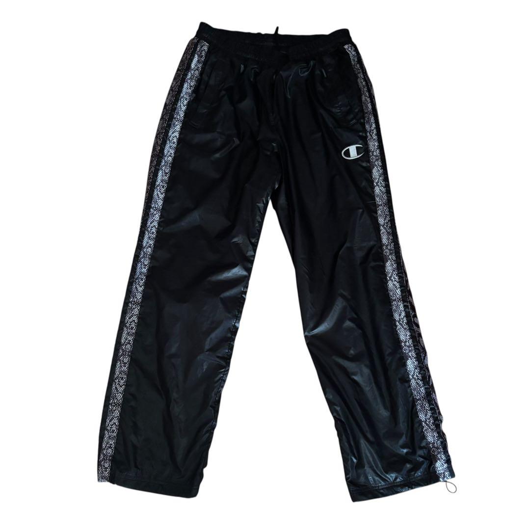 Champion ナイロンセットアップ　H007