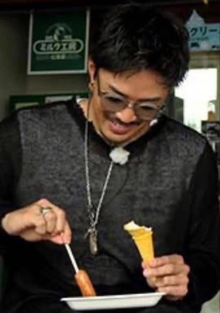 【破格】数原龍友着用タイプ　銀爪メタル付きフェザー　ロングチェーン