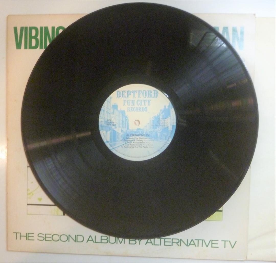 【アナログＬＰ●貴重な本国英国盤】オルタネイティヴＴＶ／ヴァイビングアップ