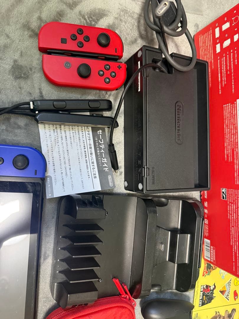 Switch 本体　＋マルチ充電収納スタンド
