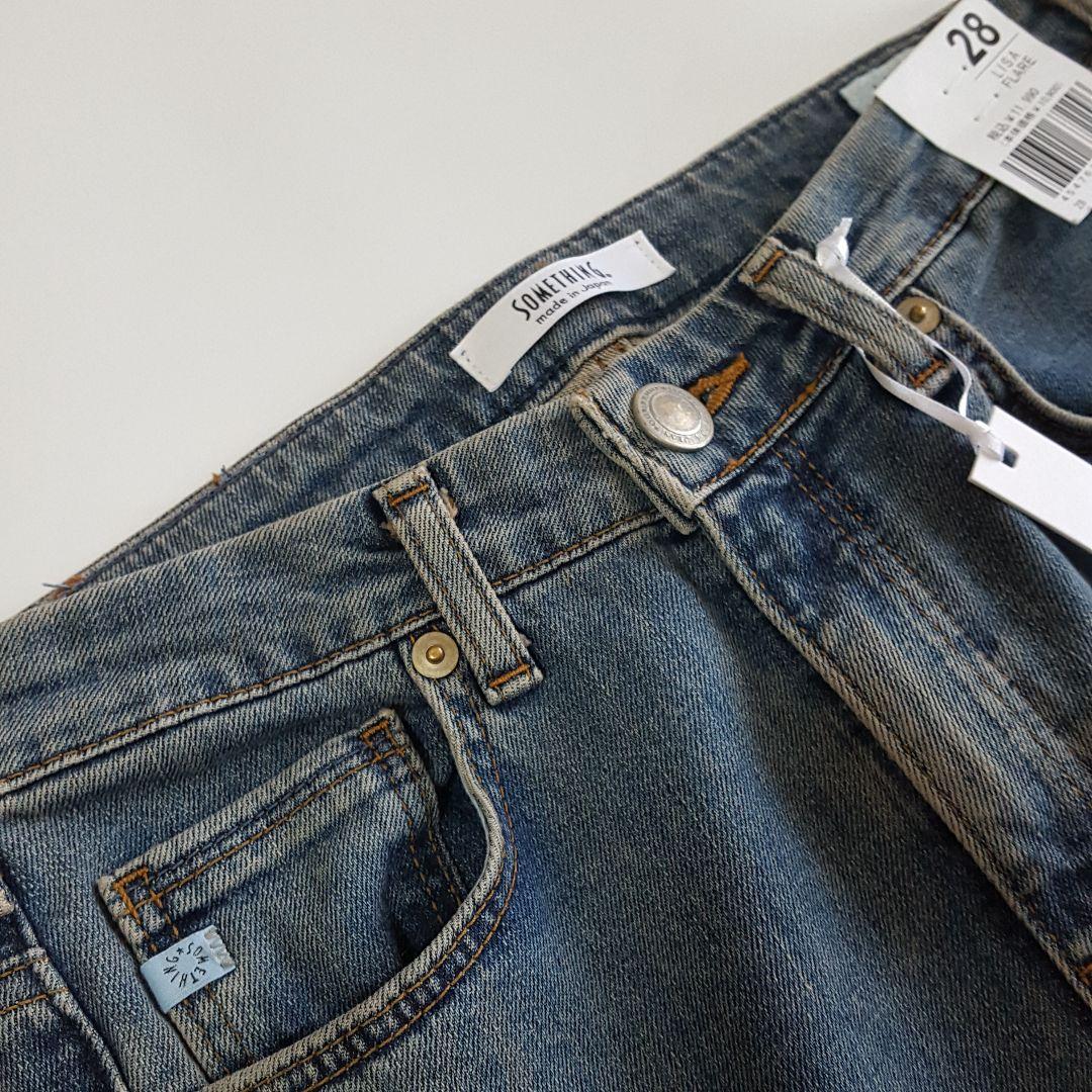 新品 タグ付き サムシング LISA FLARE SKY31 デニムパンツ 28