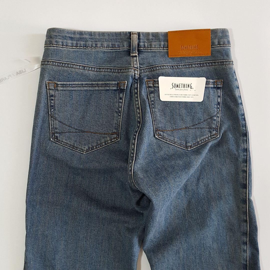 新品 タグ付き サムシング LISA FLARE SKY31 デニムパンツ 28