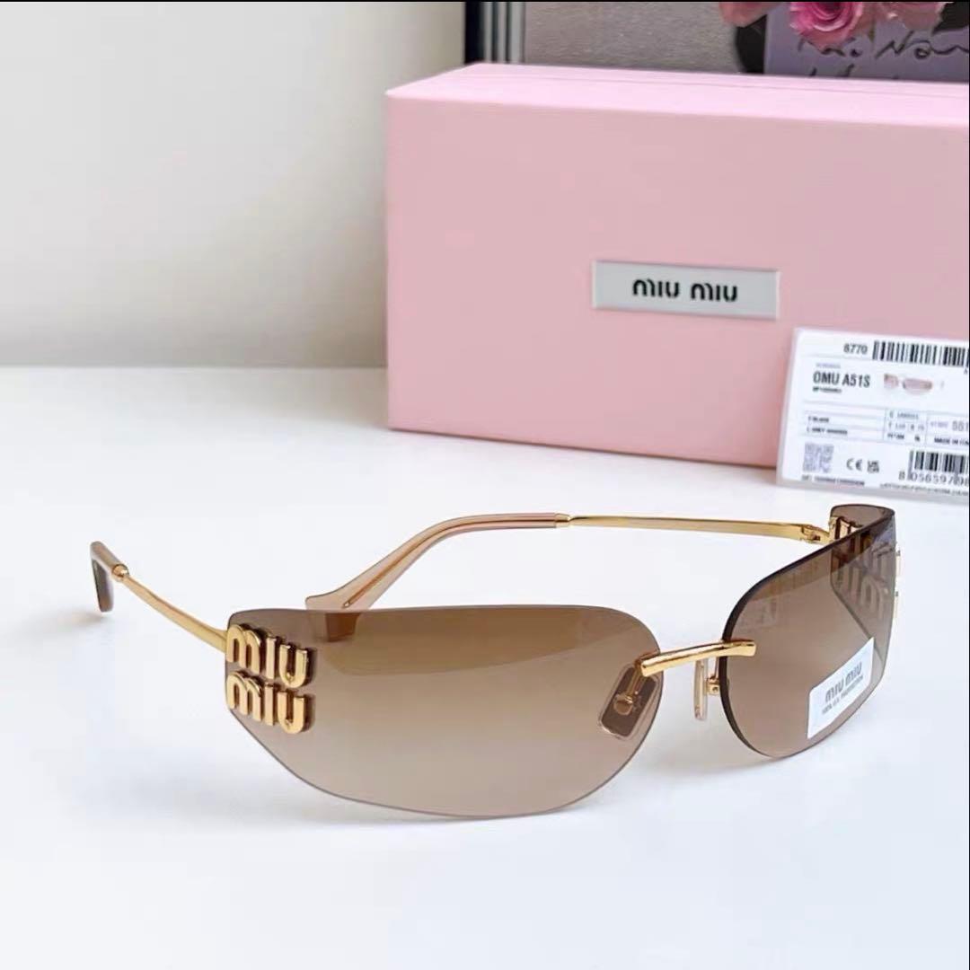 ほぼ新品　miu miu ブラウン サングラス