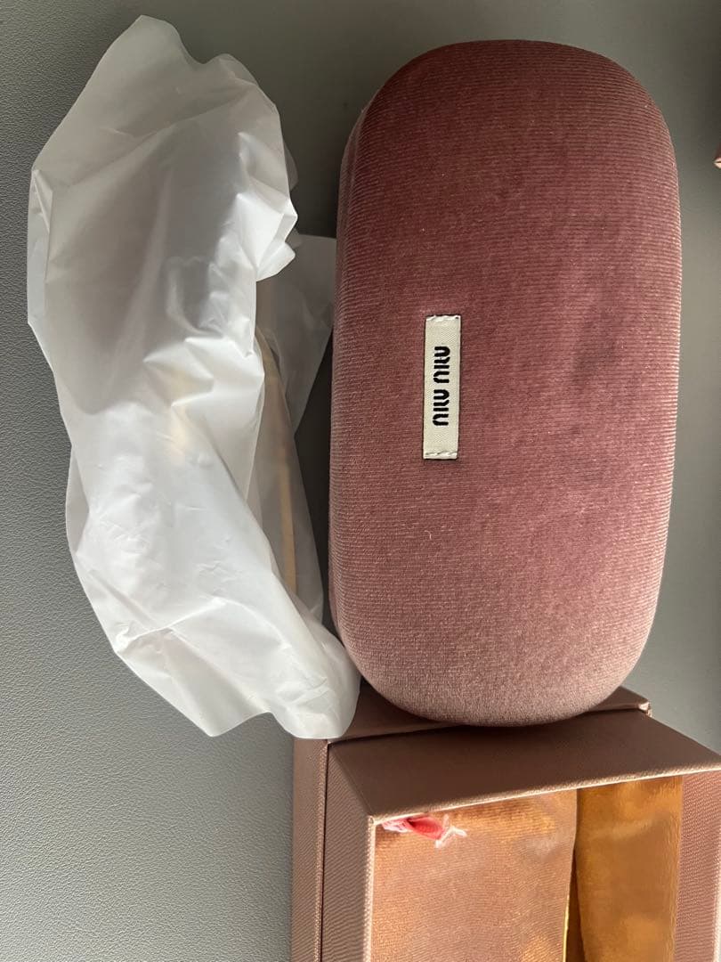 ほぼ新品　miu miu ブラウン サングラス