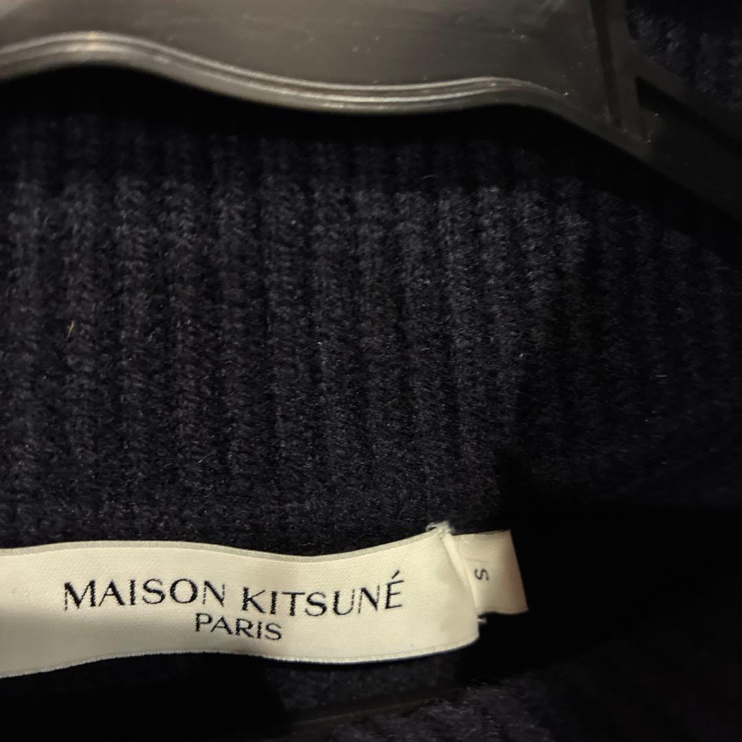 お値下げ⭐︎MAISON KITSUNÉ ネイビーセーター