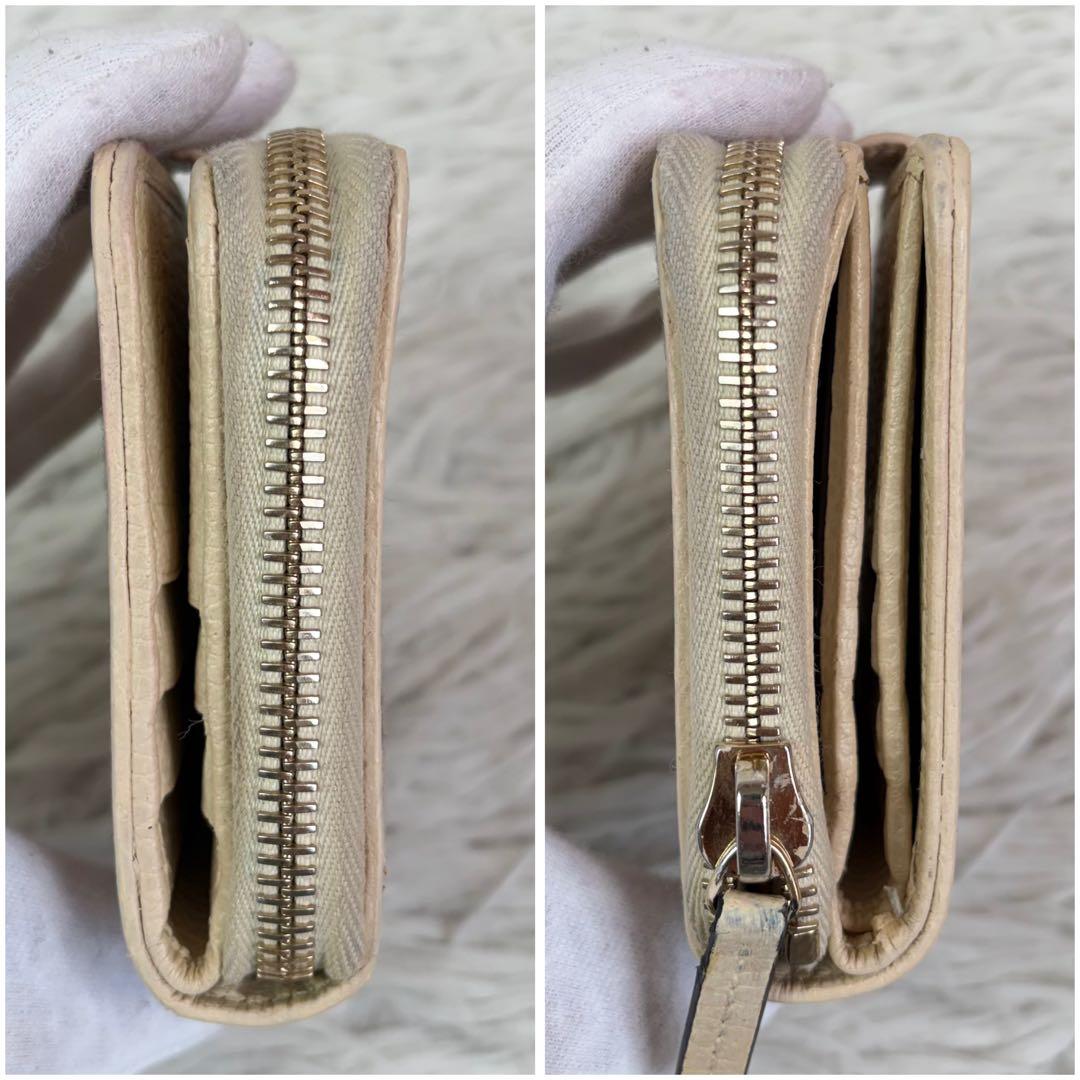 美品✨GUCCI 二つ折り財布　コンパクトジップ　GGキャンバス　ホワイト