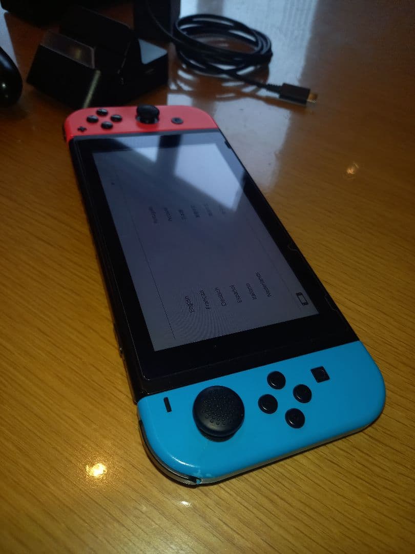 訳あり　Nintendo Switch 本体 青/赤 Joy-Con 付属品付き