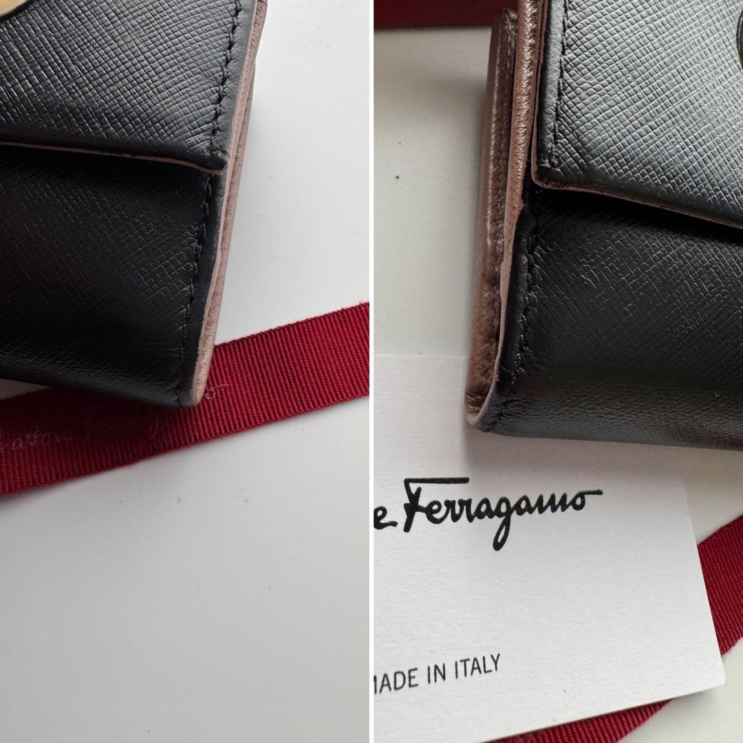 【美品】338 Ferragamo サルバトーレフェラガモ 2つ折り財布