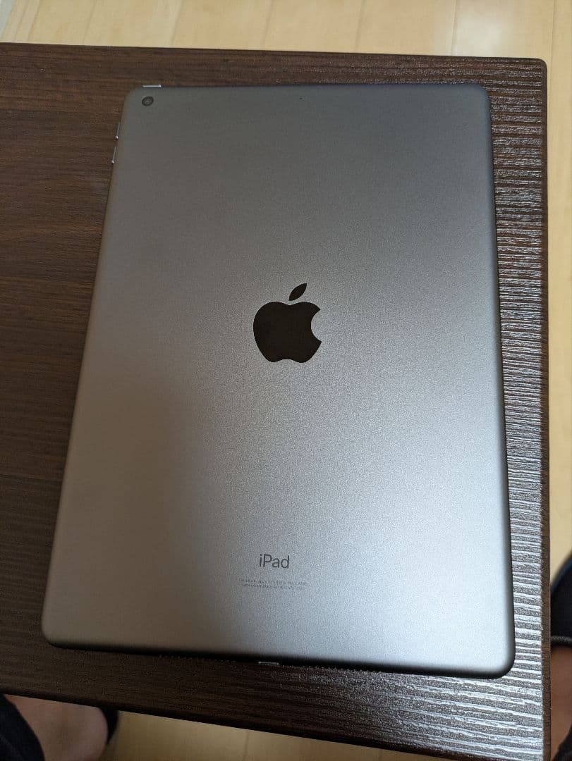 【美品】ipad　第9世代　Apple