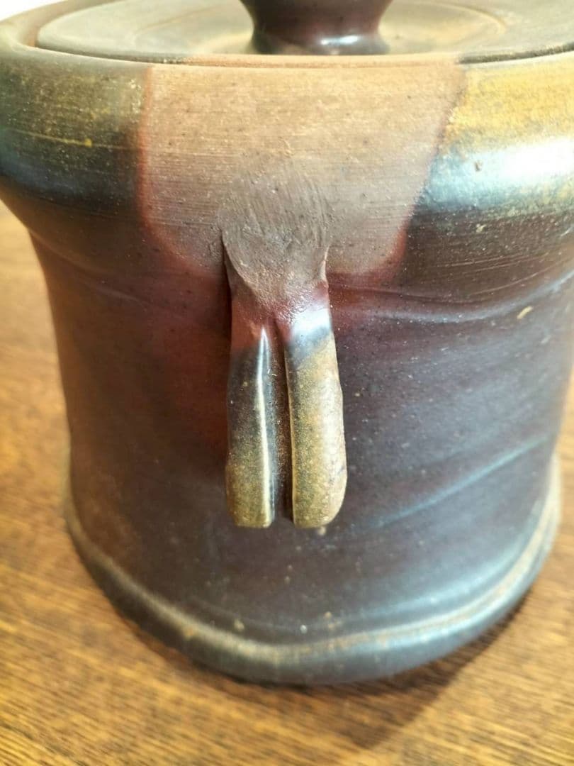 備前焼　蓋付き容器　焼き物　箱無し 陶芸