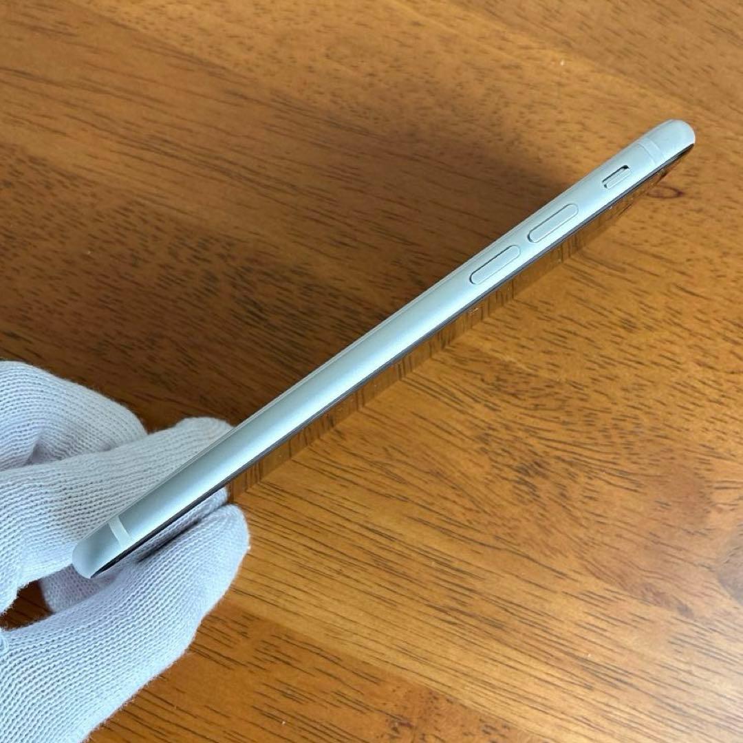 【動作品】Apple iPhone SE 64GB ホワイト SIMフリー 箱有