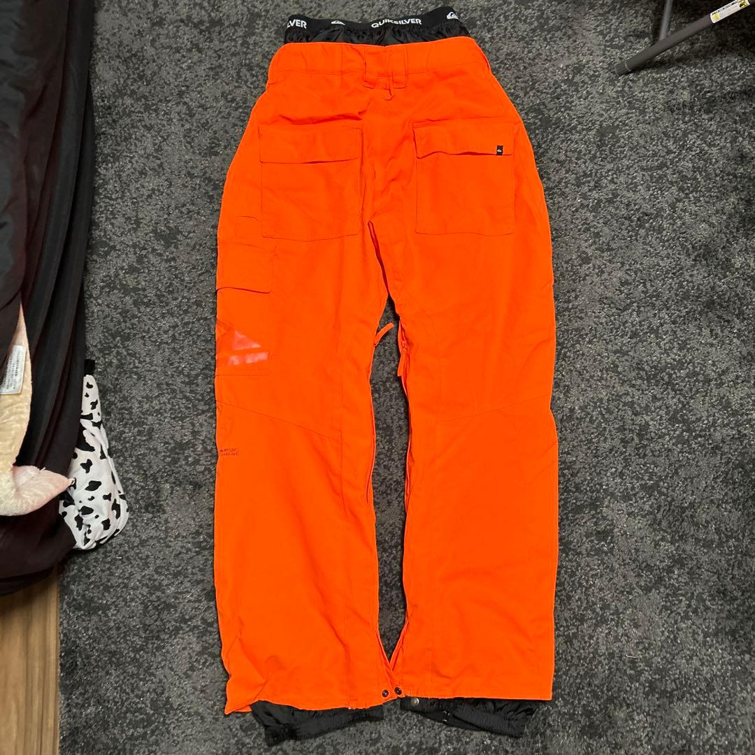 虫*。様 QUIKSILVER スノーボードパンツ オレンジ　防寒着　スノボー