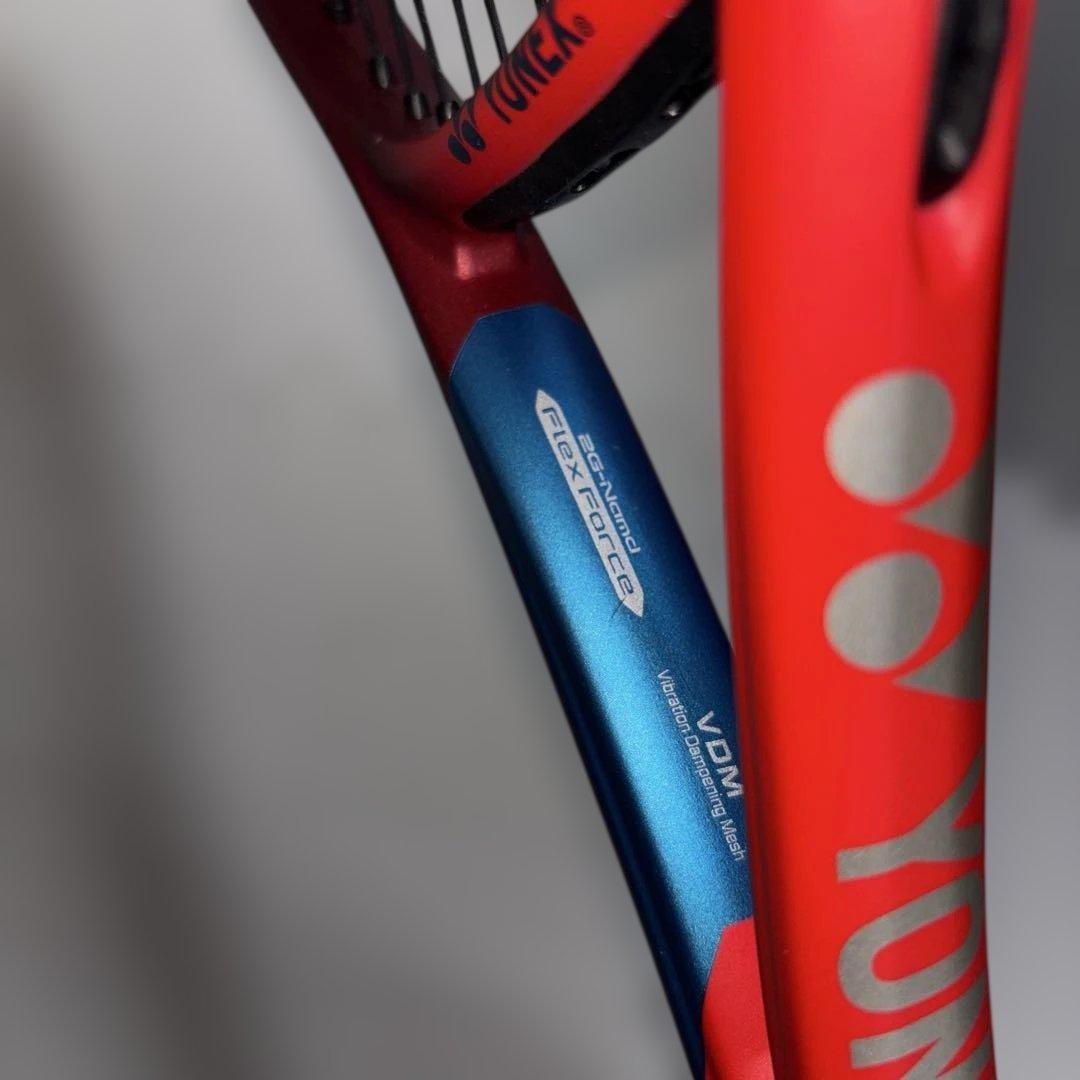 テニスラケット　YONEX ヨネックス VCORE 100 G2 2021