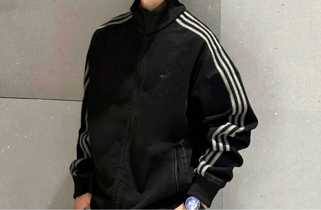 adidasアディカラー デニム ファイヤーバード トラックトップ ブラック