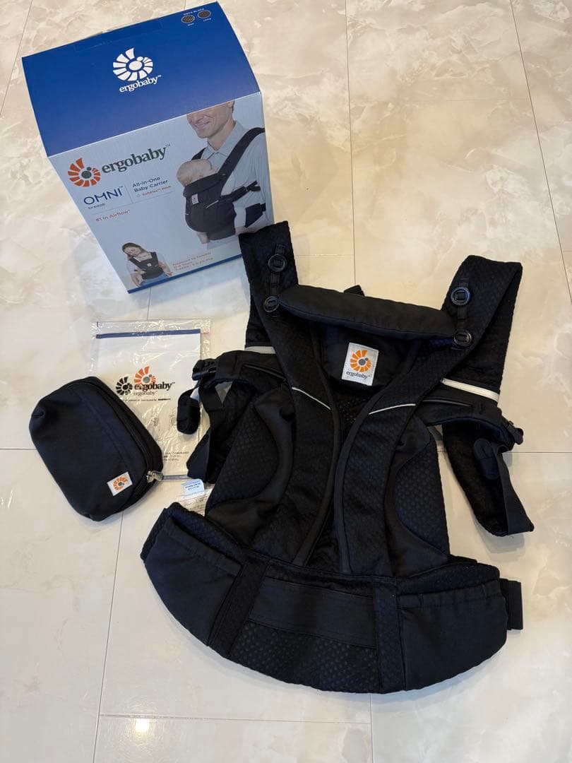 【美品】エルゴ 抱っこ紐 OMNI Breeze オムニブリーズ 黒 メッシュ