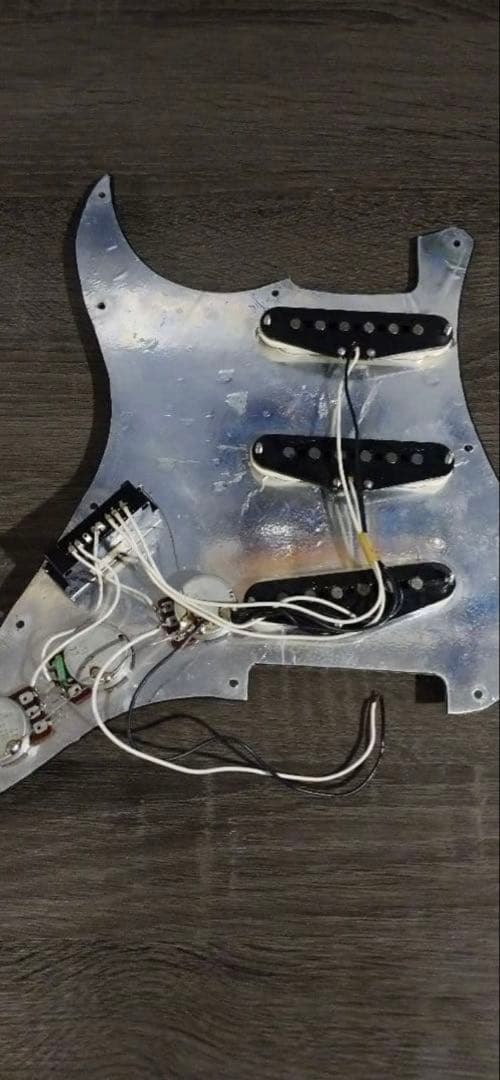 ボ*ブ様 Squier Fender Japan ST72-55アッセンブリーに