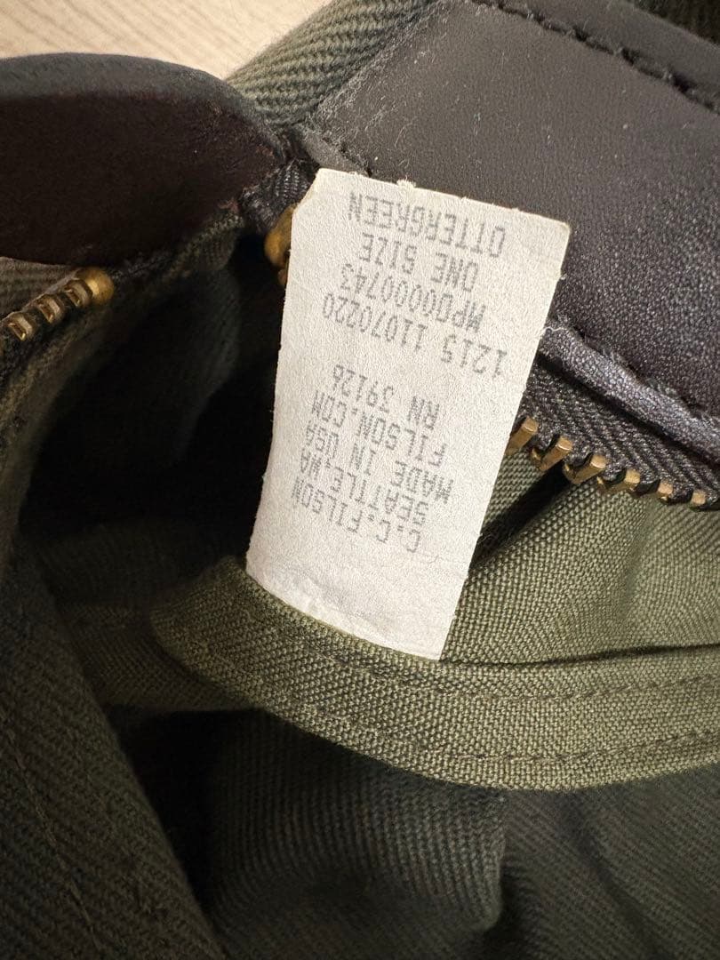 週末値引き　FILSON ダッフルバッグ