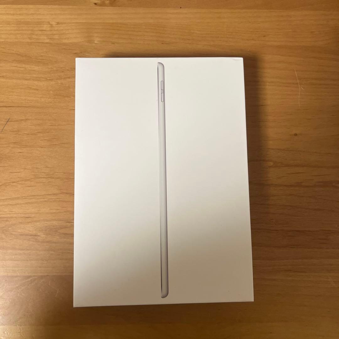 Apple iPad 第8世代　32GB 10.2インチ 本体