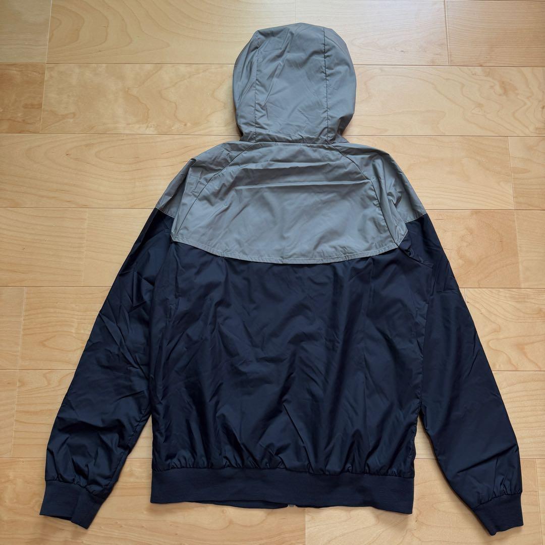 NIKEナイキ　ウィンドブレーカー　ウィンドランナー　上着　カーキ　黒　L 新品