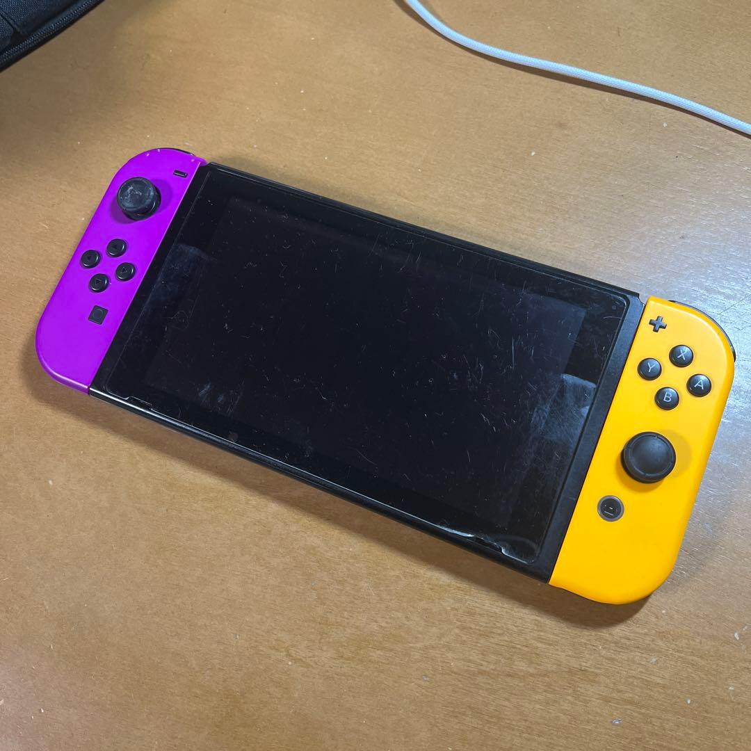 Switch本体　Joy-Con ジョイコン充電グリップ付き