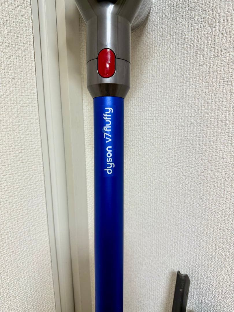 【美品】Dyson ダイソン V7 fluffy SV11 分解清掃済 付属品有