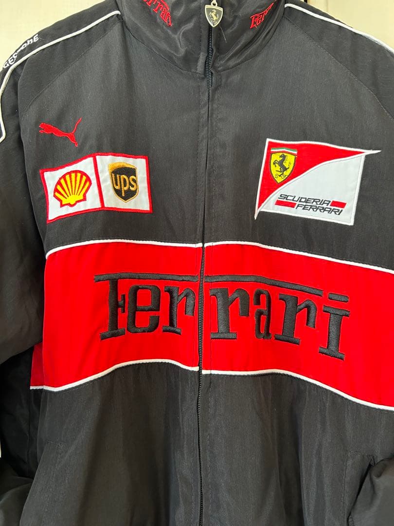 Ferrari F1ジャケット 黒/赤