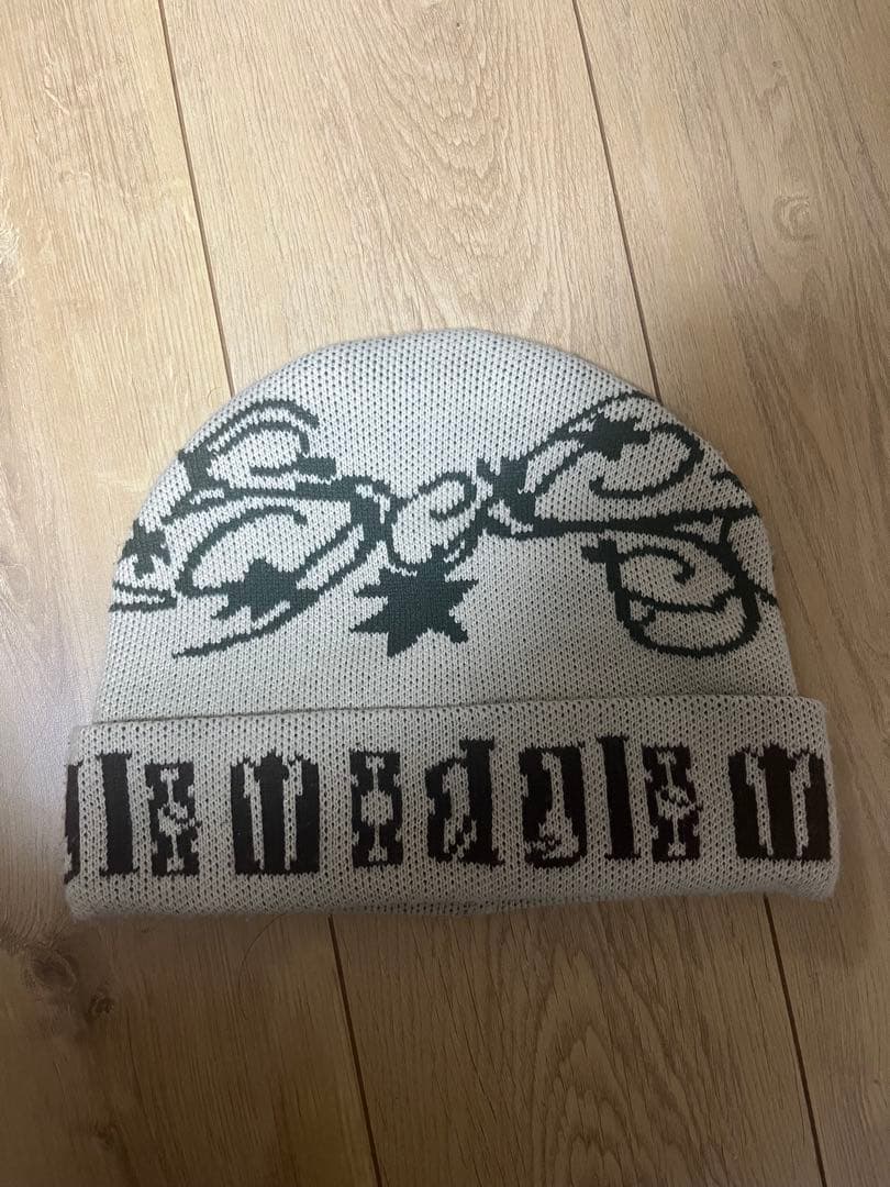 modgleビーニー　超希少