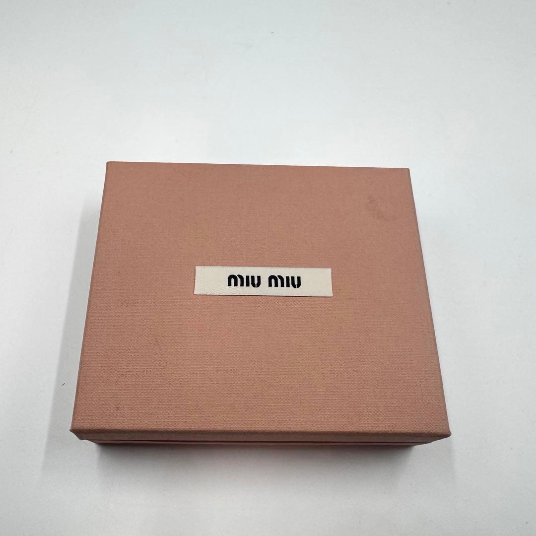 現行 MIUMIU マテラッセ 二つ折り財布 アイスブルーグレー 箱付