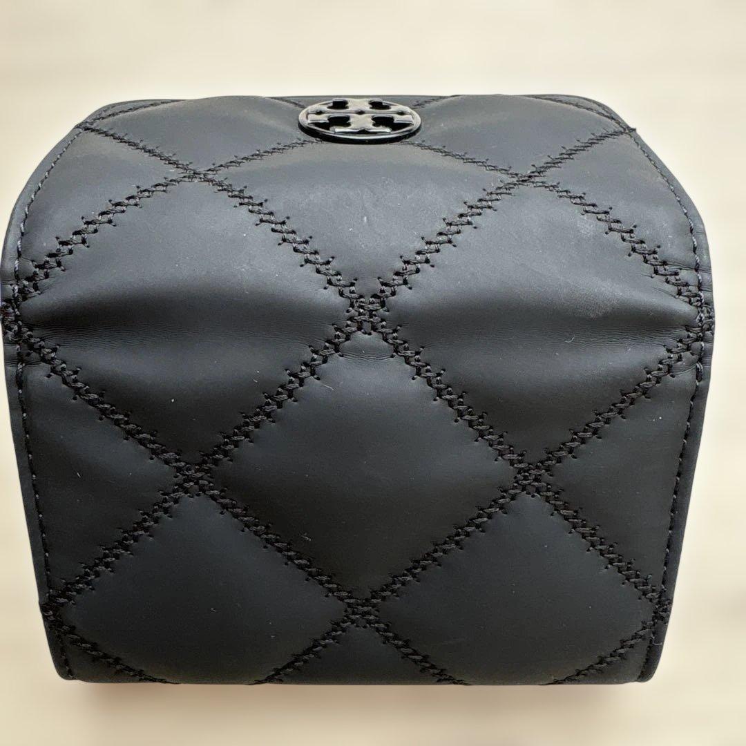 （最終値下げ）Tory Burch ブラック名刺入れ キルティング　カードケース
