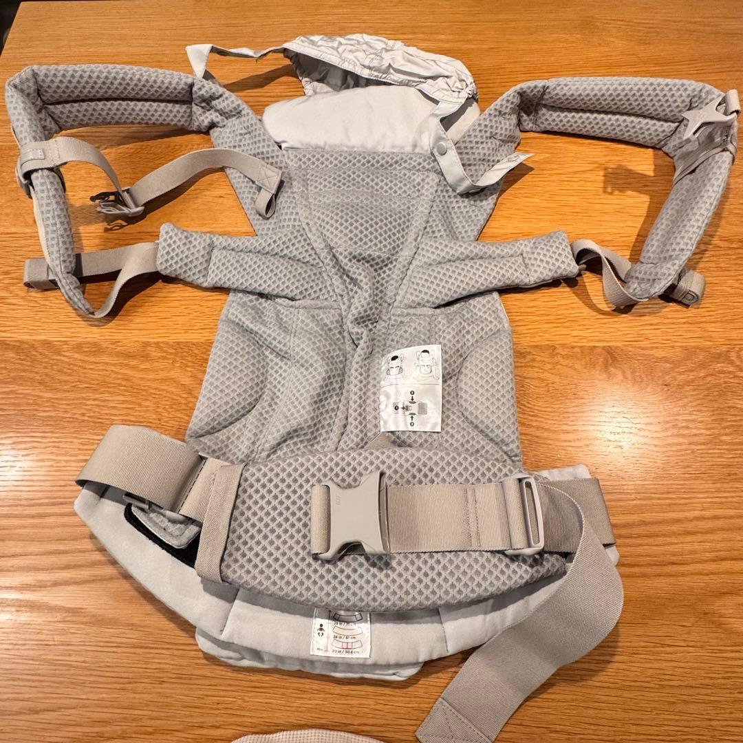 Ergobaby グレー メッシュ抱っこ紐