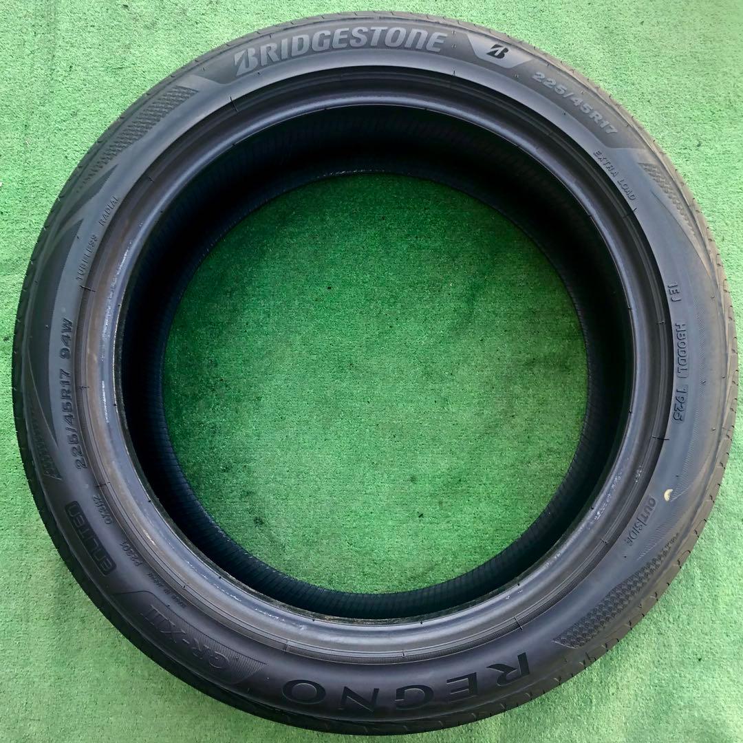 225/45 R17 BRIDGESTONE REGNO GR-XIII、25年