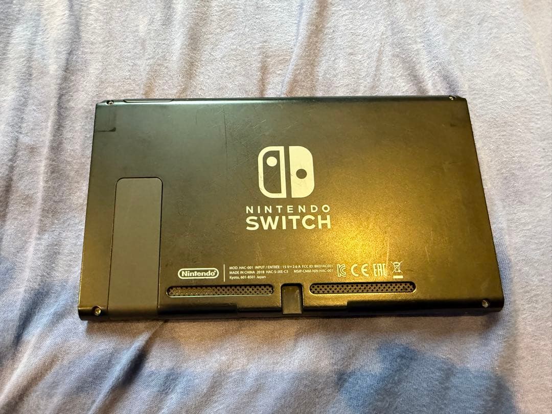 Switch TV画面なら遊べます！携帯モードは映りません。ジャンク！値下げ可能