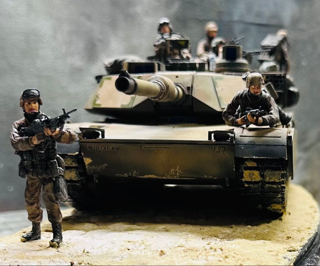 完成品プラモデルタミヤ他製1/35 スケールアメリカ陸軍戦車M1A2エイブラムス