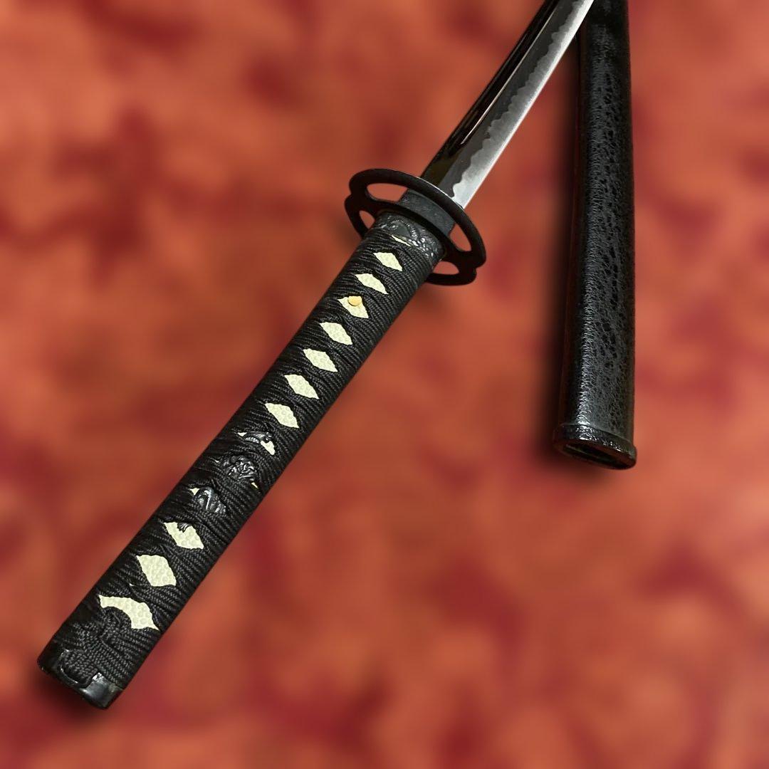 高級模造刀 武蔵拵え 黒柄 海鼠透し鍔 黒鱗鞘