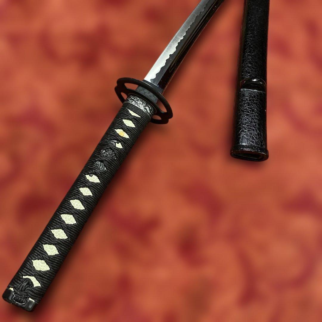 高級模造刀 武蔵拵え 黒柄 海鼠透し鍔 黒鱗鞘