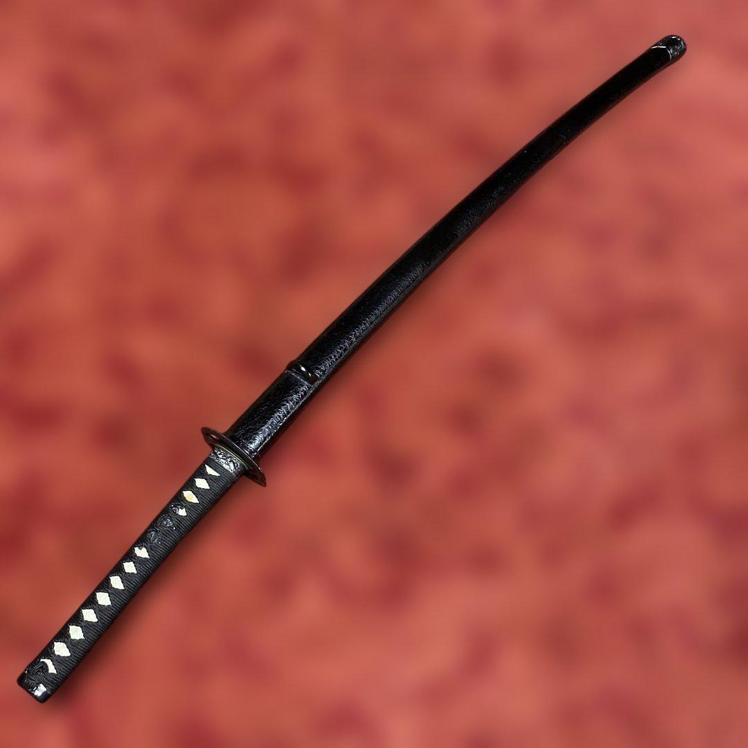 高級模造刀 武蔵拵え 黒柄 海鼠透し鍔 黒鱗鞘