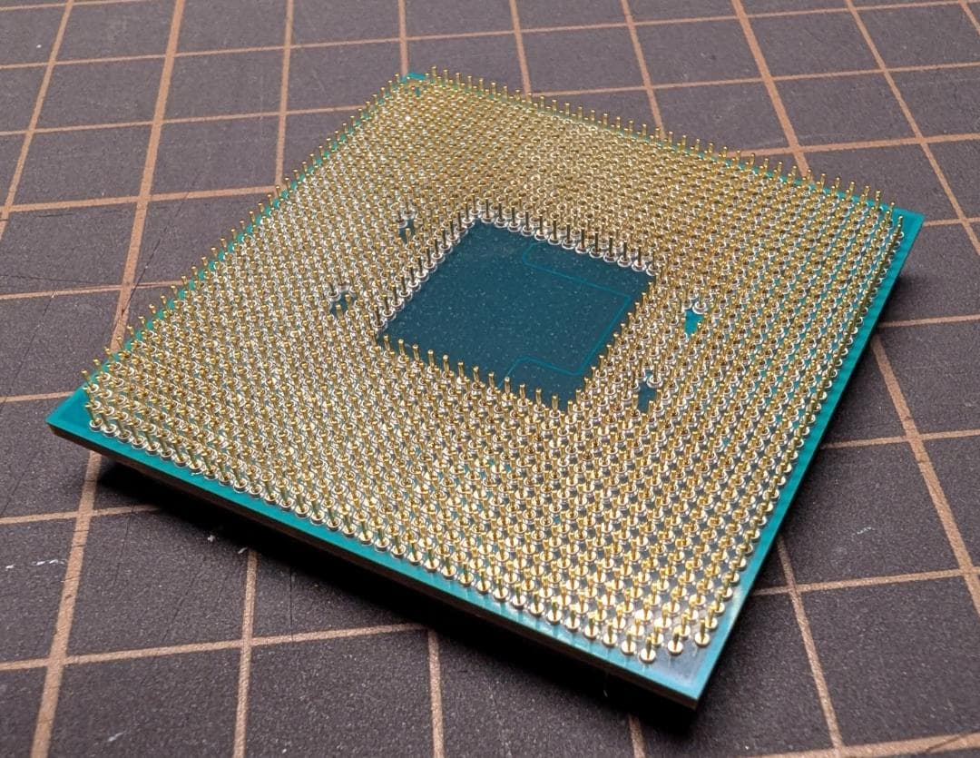 【最終価格】AMD Ryzen3 3200g 　国内正規代理店品