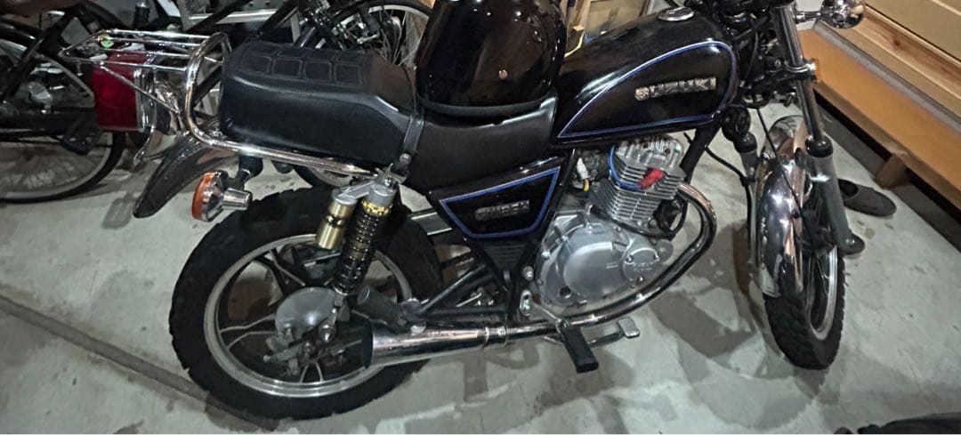 GN125 マフラー 純正ぶった切り