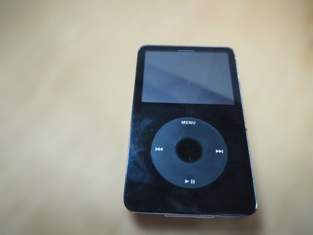 B*k様 Apple iPod Classic 60GB MA146J