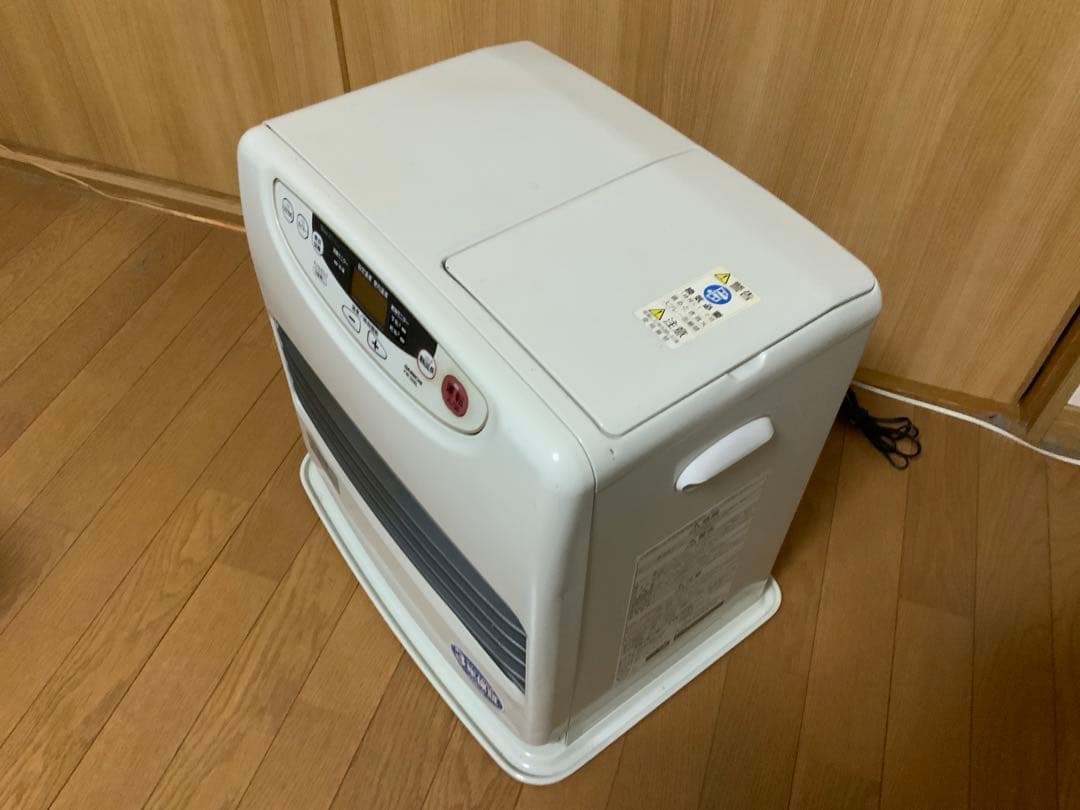 石油ファンヒーター　ダイニチＦＷ−５６８Ｌ