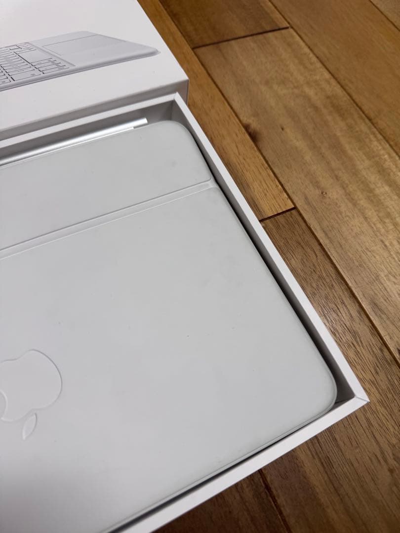 iPad air11インチ用 Magic Keyboad 現行品