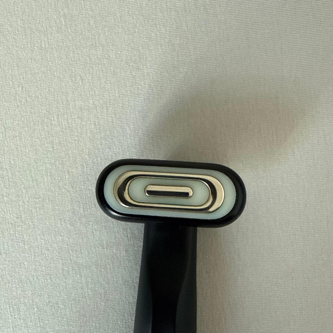 niplux refine eye 充電スタンド付