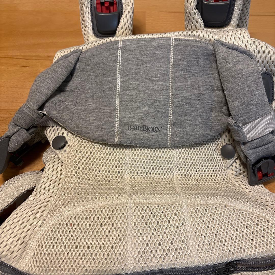 BABYBJORN ベビービョルン　ベビーキャリア　ハーモニー　オフホワイト